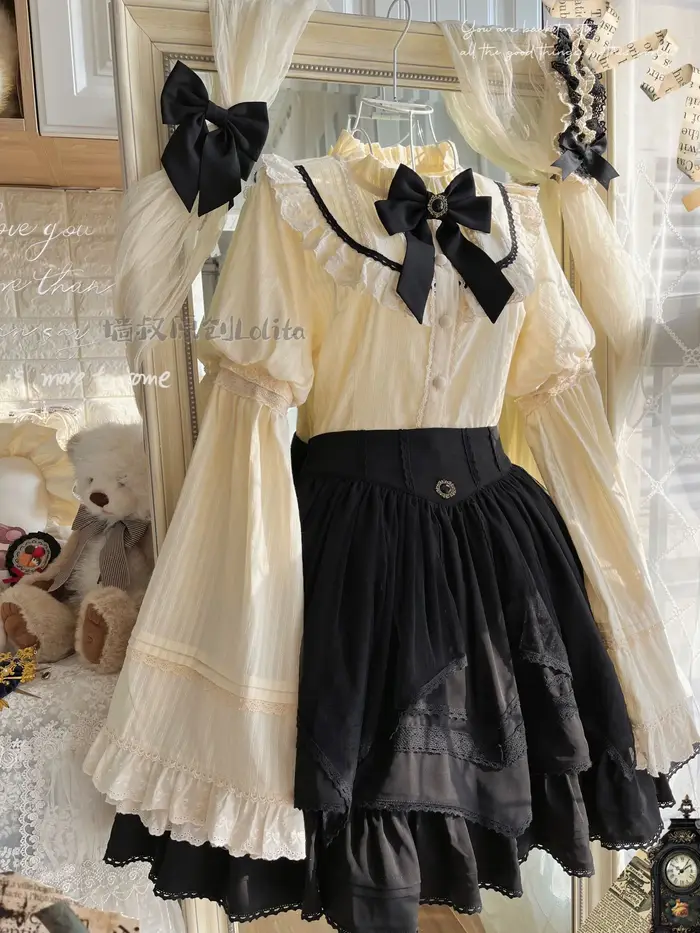 ~Rich Girl ~ Chemisier et jupe Lolita élégants par Uncle Wall Original