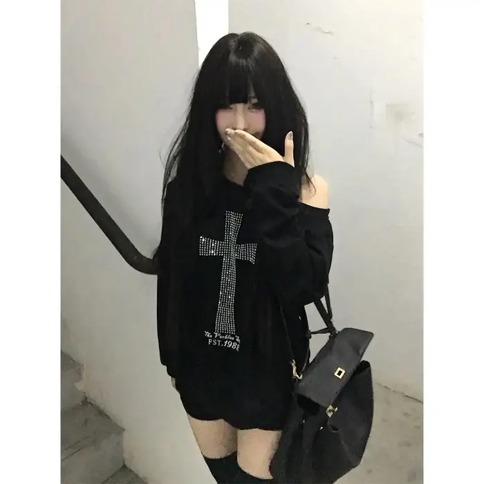 Sweat-shirt à capuche noir à manches longues pour femme