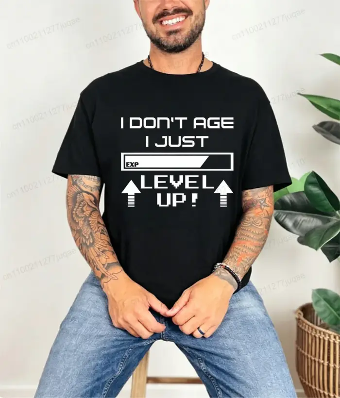 T-shirts drôles « Je ne vieillis pas