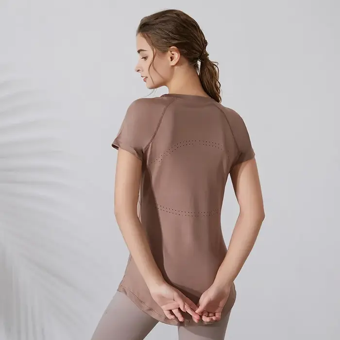 Femmes Yoga chemises manches courtes Sport T-Shirts respirant mince chemise de course séchage rapide gymnase Fitness hauts couverture hanches Blouse femme