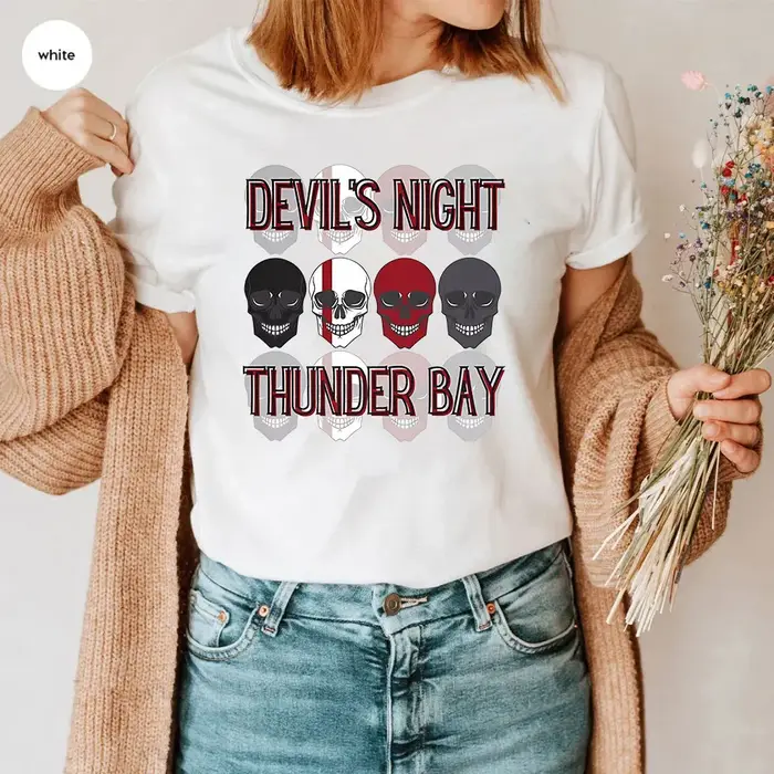 SAF's Night-T-shirt gothique Thunder Bay, Four Horl'offre en Property Shirt, Penelope Douglas Bookis