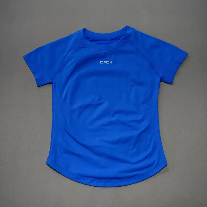 Nouveau T-shirt de sport respirant pour femme 2026 – Col rond, manches courtes, coupe ajustée élasti