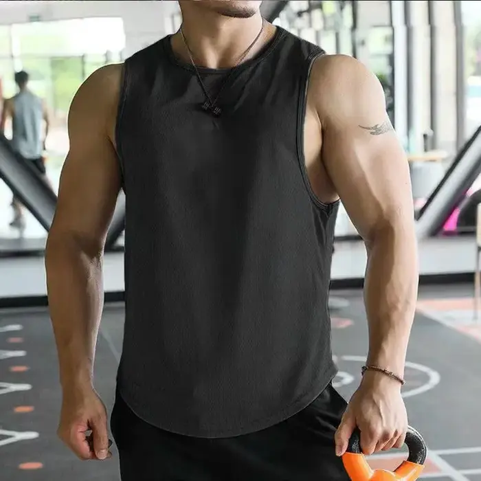 Nouveau débardeur homme été 2026 couleur unie pour le sport