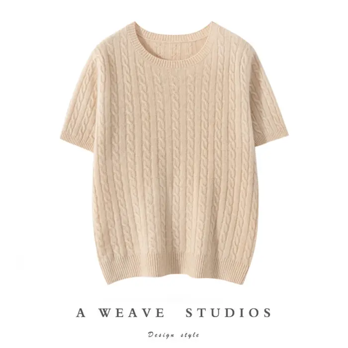 Pull à manches courtes et col rond pour femme