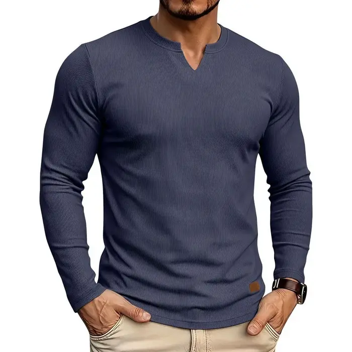 T-shirt côtelé à col en V pour homme