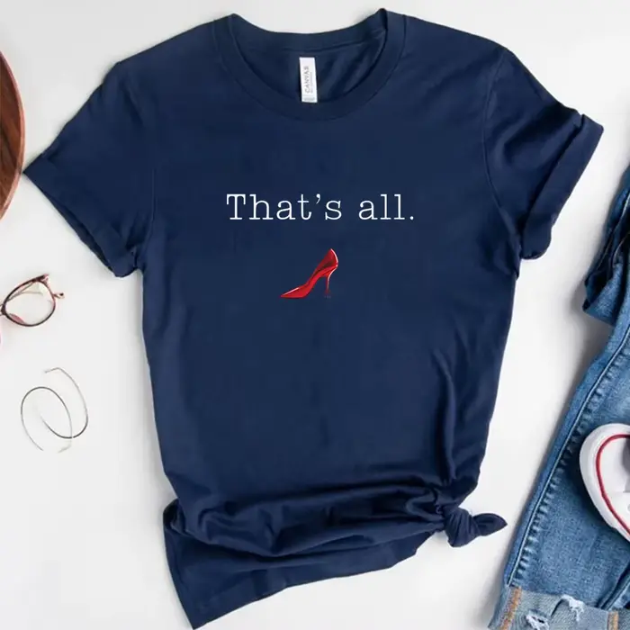 T-shirt tendance à manches courtes « The Devil Wears That's All » avec citation de Miranda Priestly – Collection 2026 « Fashion Boss Lady »