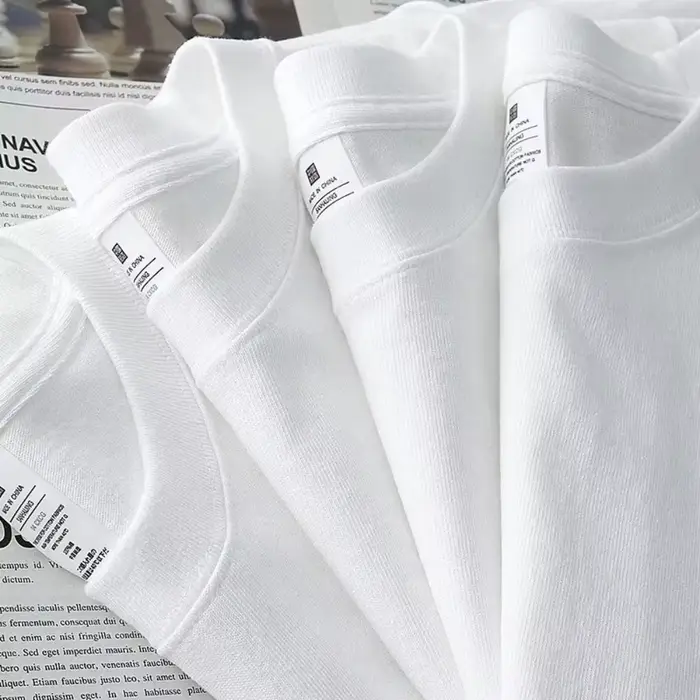 T-shirt mascotte de crème glacée rétro Scoops Ahoy