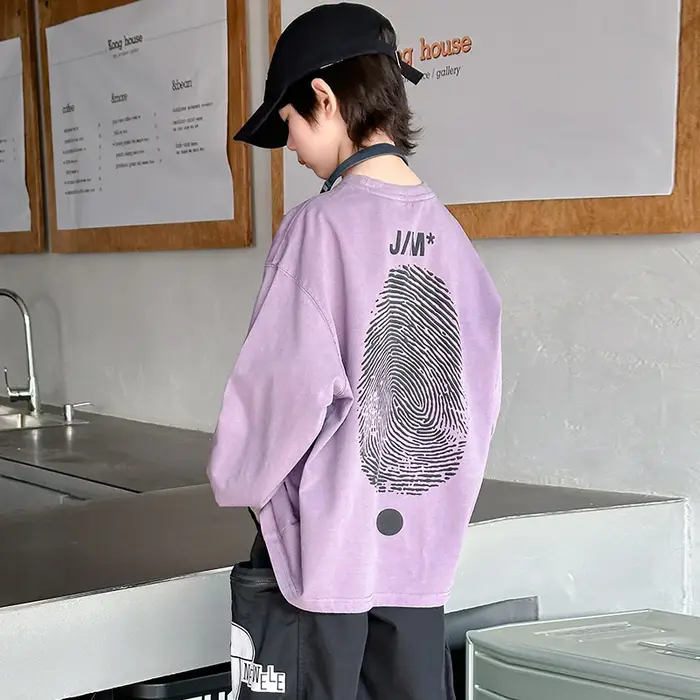 T-Shirt avec lettres violettes pour garçons, haut d'automne pour enfants, vêtements d'automne moyens