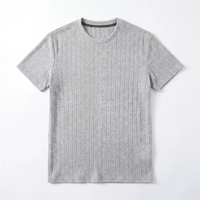 T-shirt en tricot côtelé pour homme avec rayures verticales