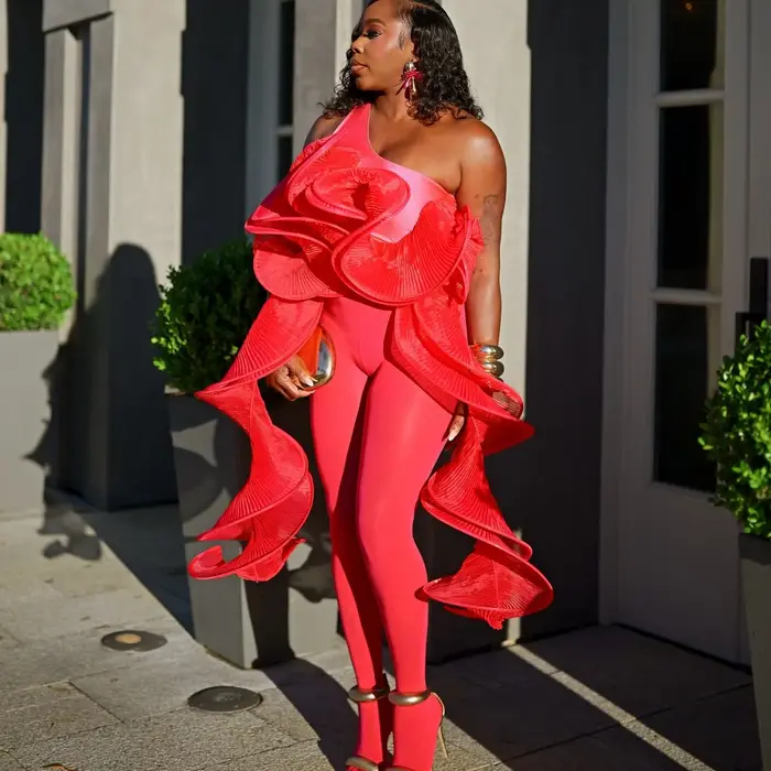Haut asymétrique extensible à volants pour femme, style africain, à une épaule, uniquement le haut
