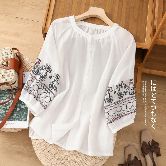 Chemise à col rond brodée en coton et lin pour femme