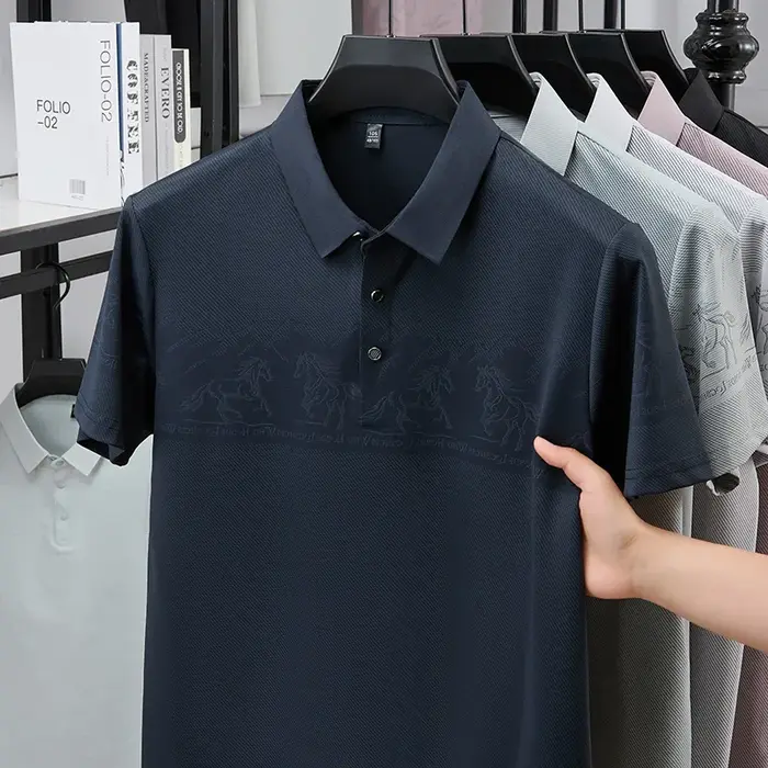 Polo imprimé cheval paysager pour homme