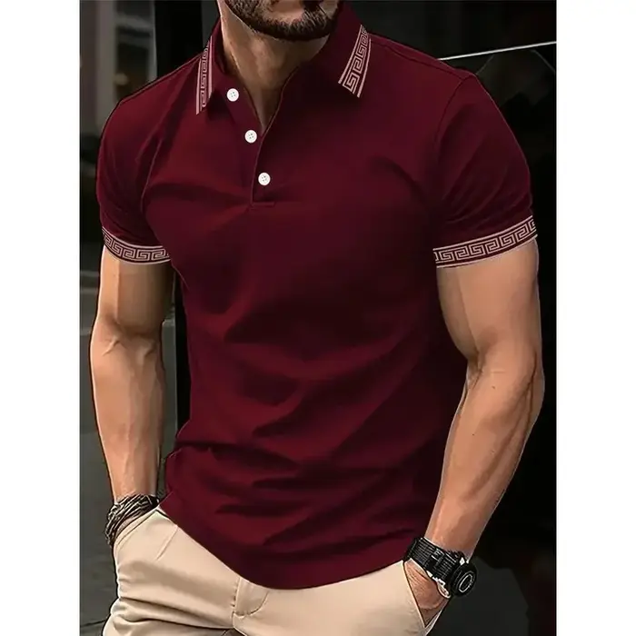 Nouveaux polos pour hommes pour l'été 2026 : motif rayé 3D décontracté