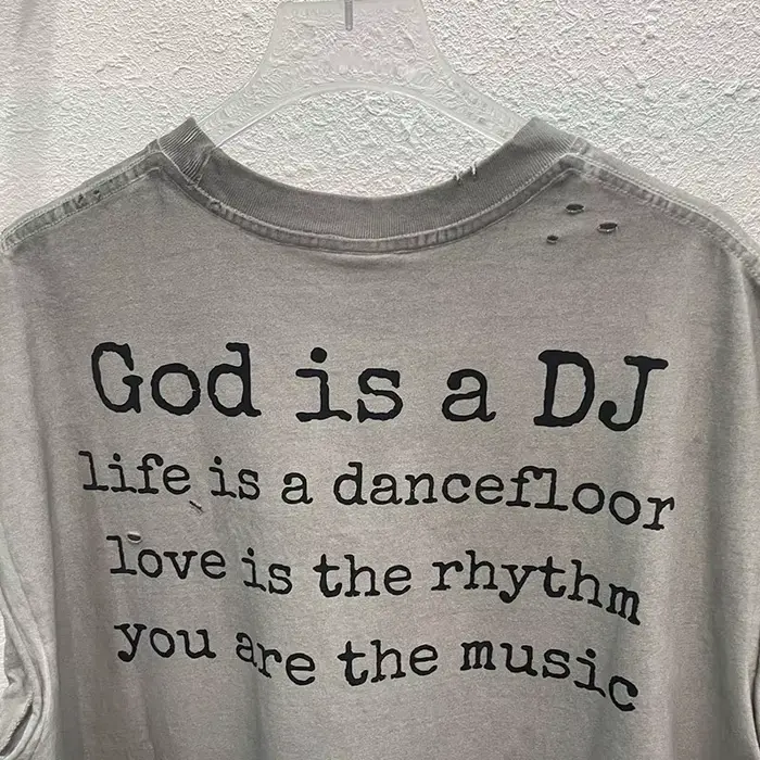 High Street sale endommagé trou dieu est un DJ débardeurs hommes femmes surdimensionné Saint manches-coupées T-Shirt