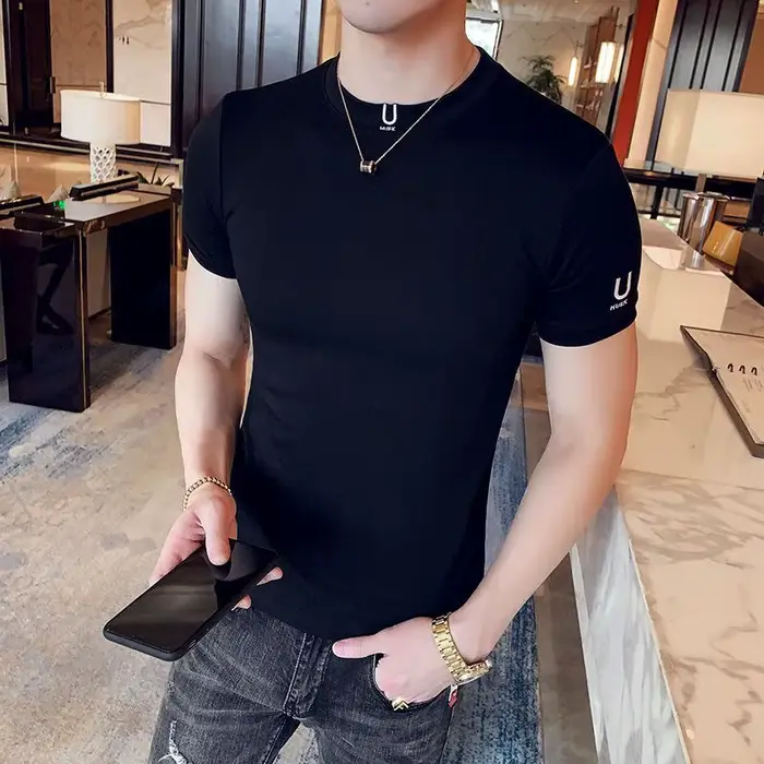 T-shirt noir pour homme