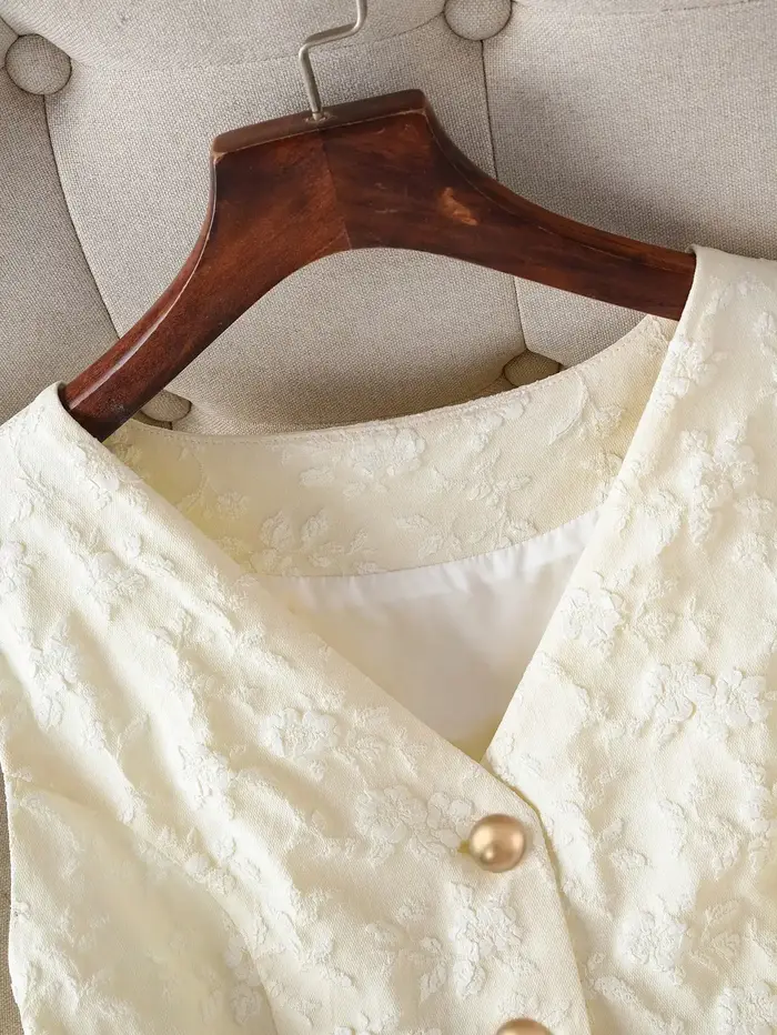 Gilet de costume décontracté en tissu texturé pour femme – Élégant et sans manches