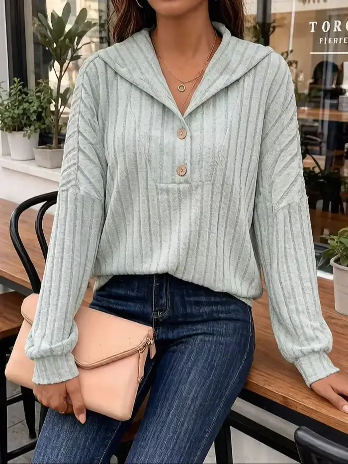 Pull en tricot rayé à capuche pour femmes grandes tailles