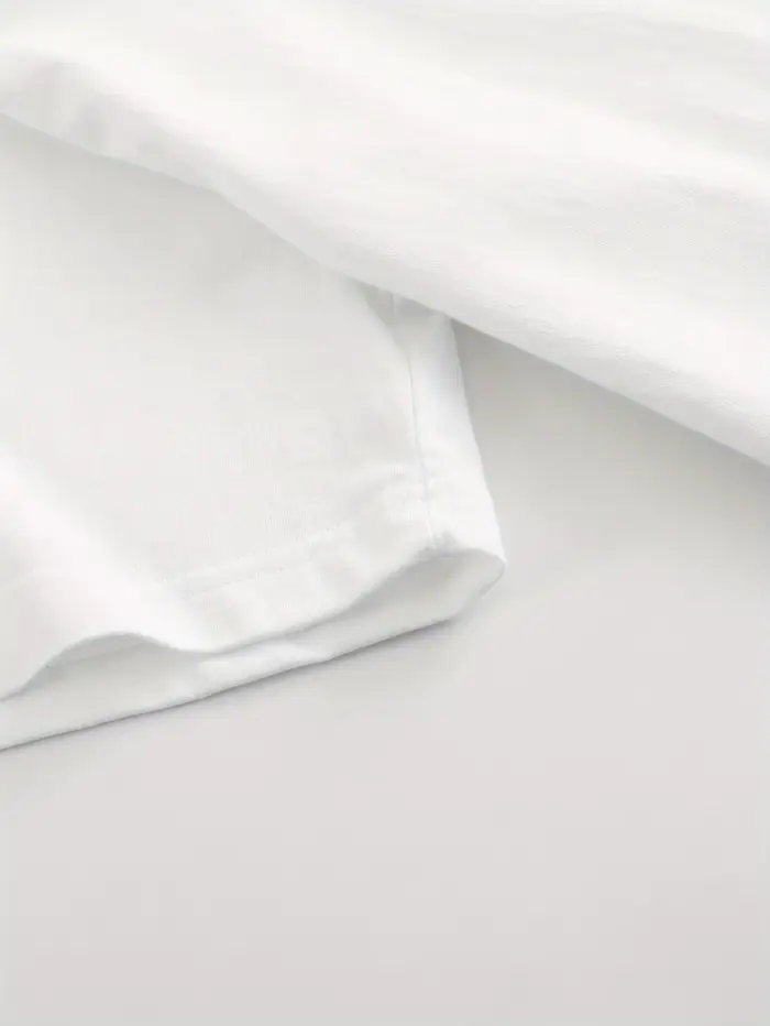 Le Design de T-shirt pour femmes est Simple et exquis