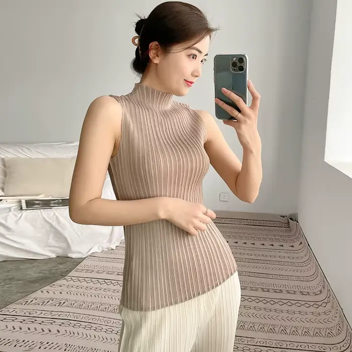 Miyake couleur unie japonais Simple cent T-shirt haut 2025 été nouveau tempérament trajet
