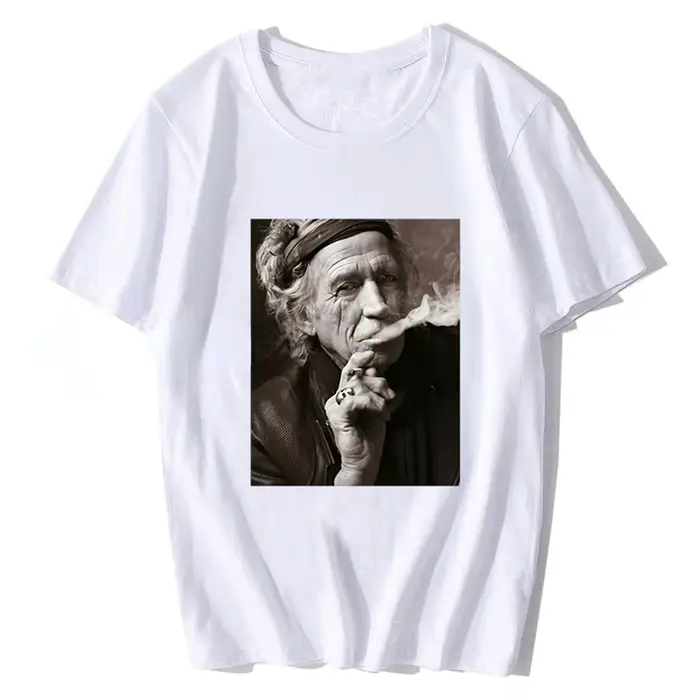 T-shirt manches courtes homme, modèle 2019 et je suis encore là