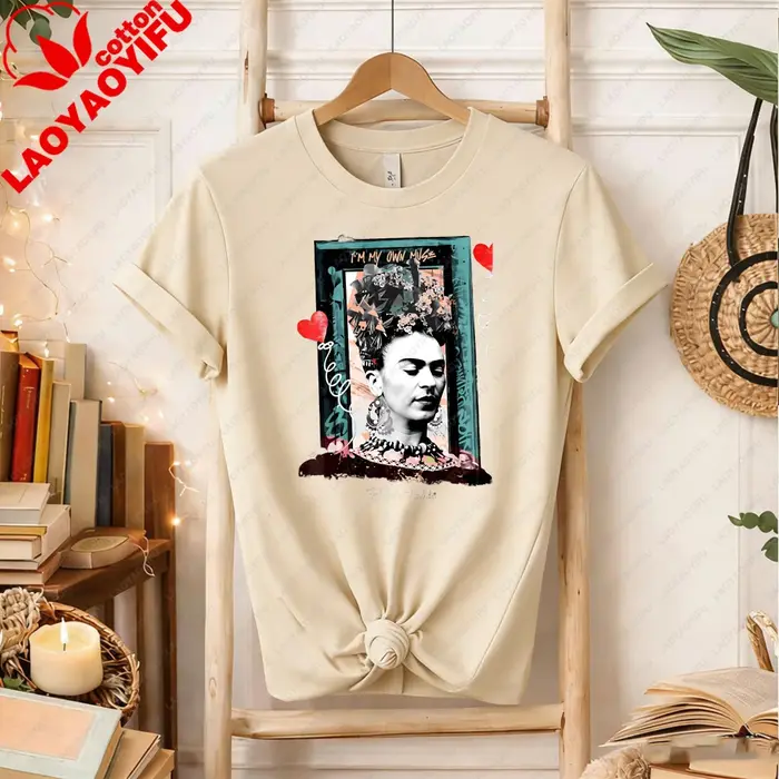 T-shirt Collage « Je suis ma propre muse » Frida Kahlo