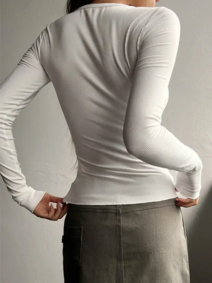 T-shirt côtelé uni à demi-bouton sur le devant pour femmes