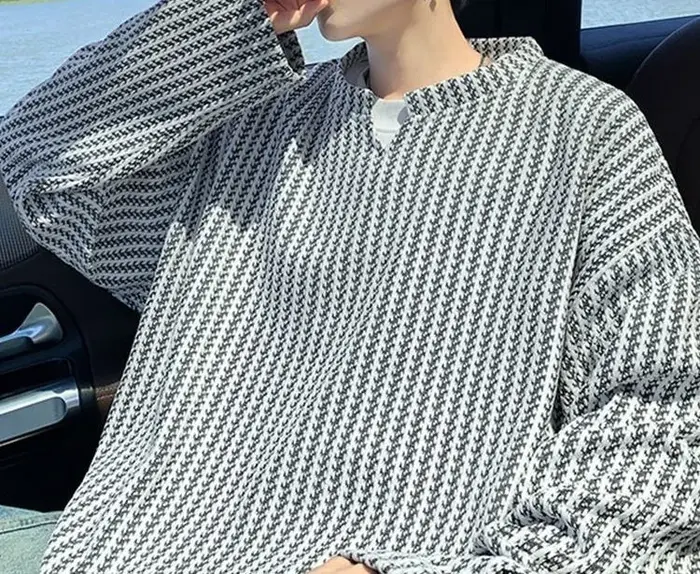 T-shirt à col en V et manches longues pour homme