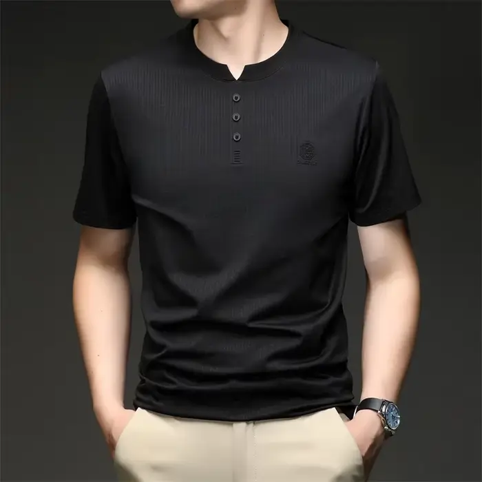T-shirt à col Henley pour homme avec petit logo, tissu doux et élastique, pour usage décontracté et